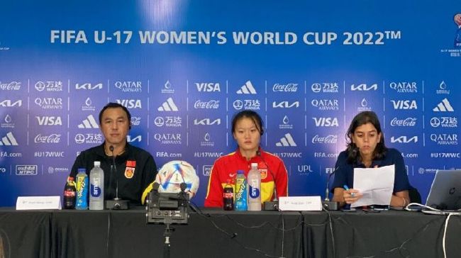 国产青草亚洲香蕉精品久久
